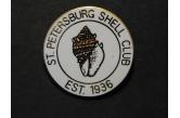 member\'s pin from the St. Petersburg (Florida) Shell Club. It measures 1 inch in diameter. It is in new, excellent, condition and features the club shell, the Crown Conch (Melongena corona)  (ebay) s. 8 $ / collag